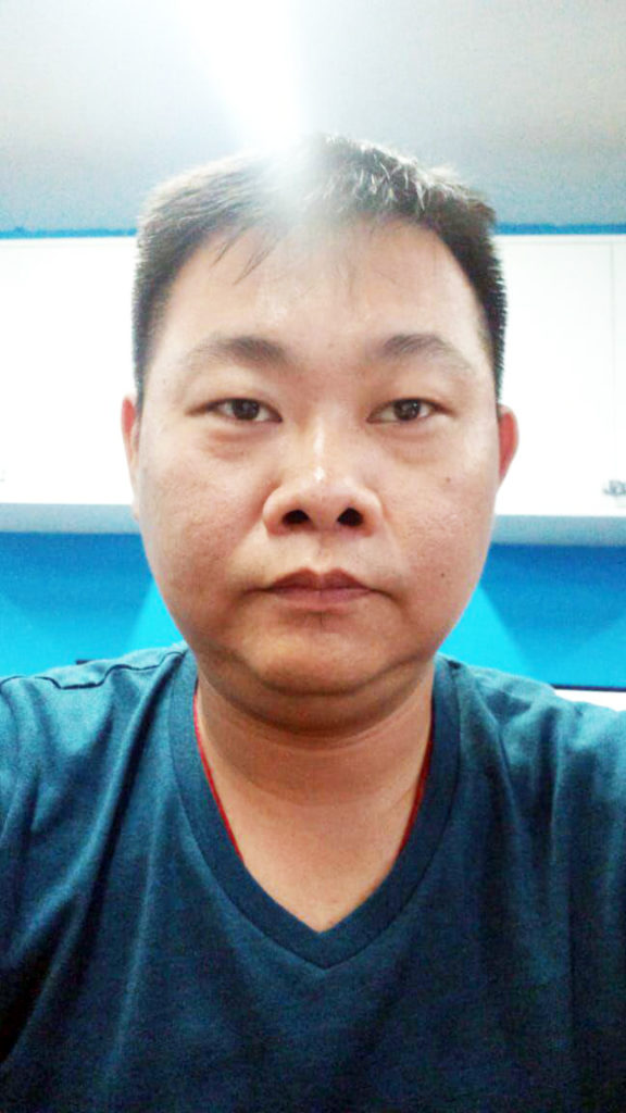 Setelah saya mengikuti pelatihan meditasi Zhen-Qi Yun Xing badan saya merasa lebih enak, tidak cepat lelah, tidur lebih nyenyak, dulu kalau malam sering bangun tidur tapi semenjak saya mengikuti meditasi ini saya sudah tidak sering bangun tidur kalau malam hari.